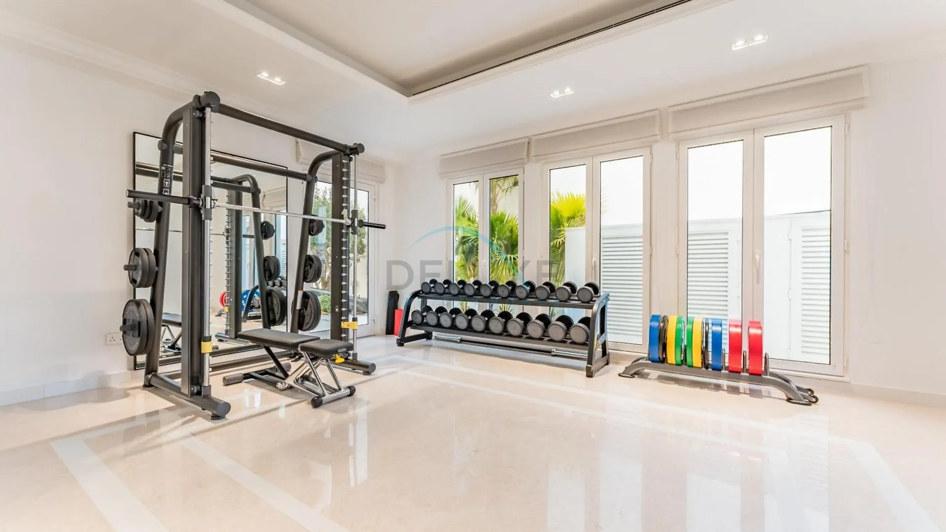 Beachfront 3Br Villa With Private Gym, Pool, Jacuzzi & Workspace, Palm Villa, Palm Jumeirah By Deluxe Holiday Homes Ντουμπάι 0*,  Ηνωμένα Αραβικά Εμιράτα