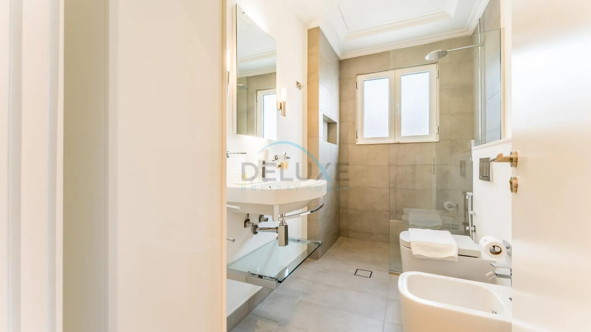 Beachfront 3Br Villa With Private Gym, Pool, Jacuzzi & Workspace, Palm Villa, Palm Jumeirah By Deluxe Holiday Homes Dubai 0*,