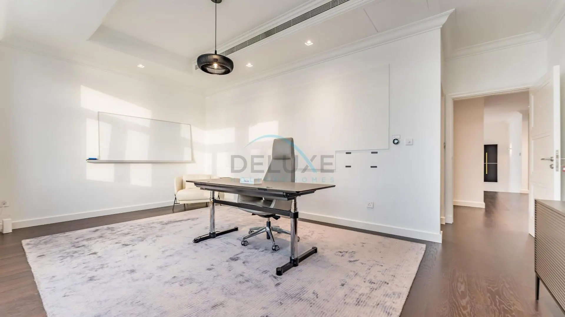 Beachfront 3Br Villa With Private Gym, Pool, Jacuzzi & Workspace, Palm Villa, Palm Jumeirah By Deluxe Holiday Homes Dubai